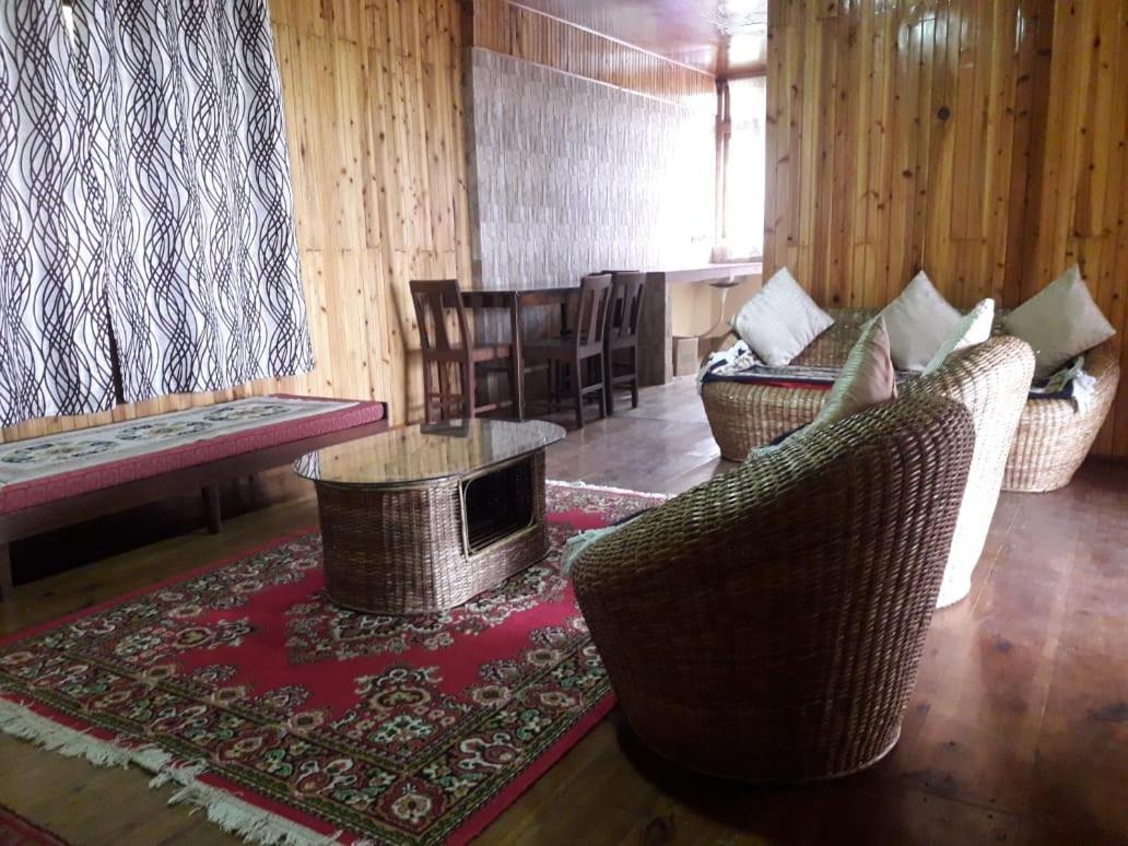 Pine Haven Resorts Takdāh Exterior foto