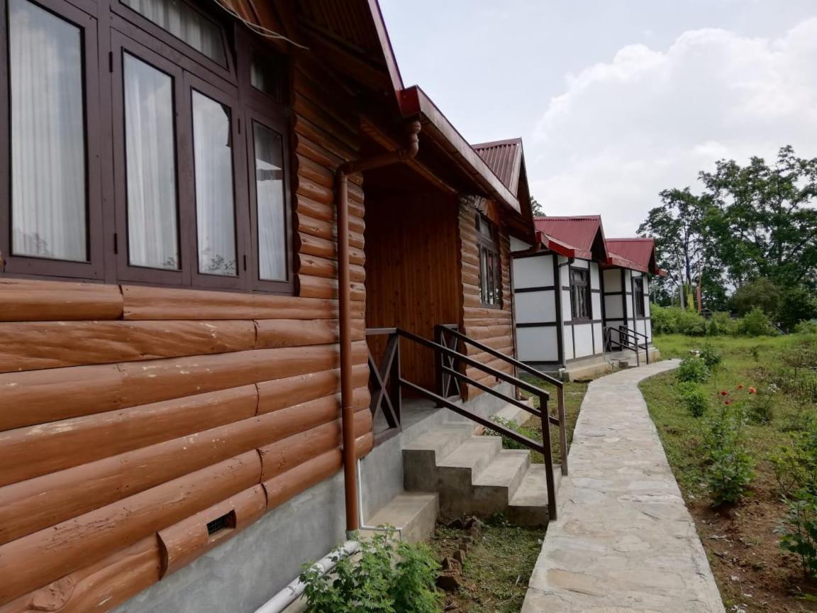 Pine Haven Resorts Takdāh Exterior foto